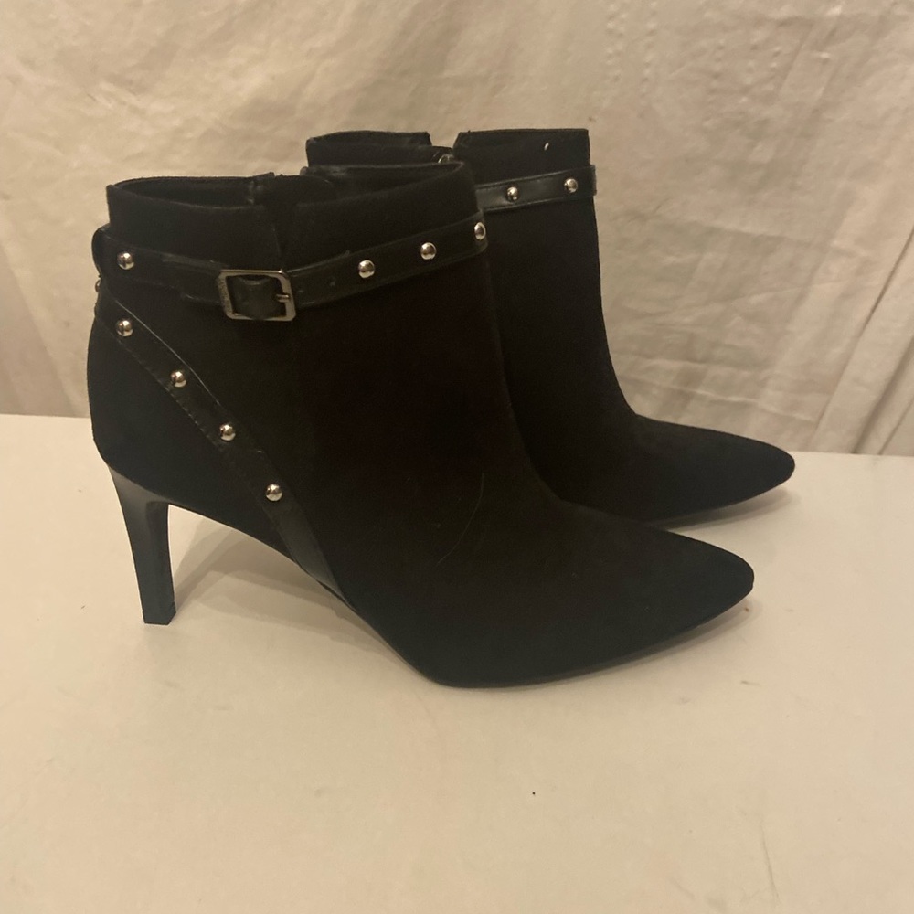 Sam & Libby black studded ankle boots size 8 NWT